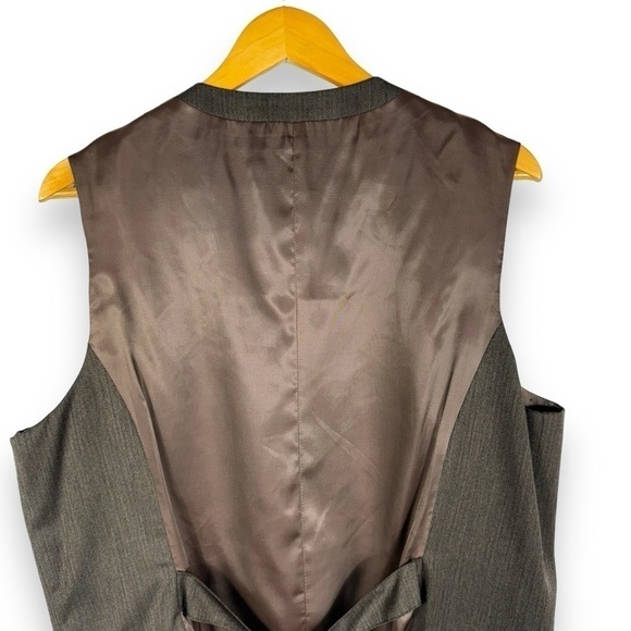 Perry Ellis Menswear Single Breasted Button Front Vest, Taupe Brown, Size Large - Picture 8 of 9